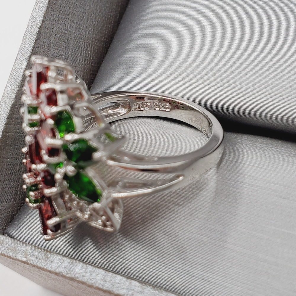 Genuine Garnet - Chrome Diopside - White Topaz Poinsettia Flower 925 Silver - Picture 4 of 8